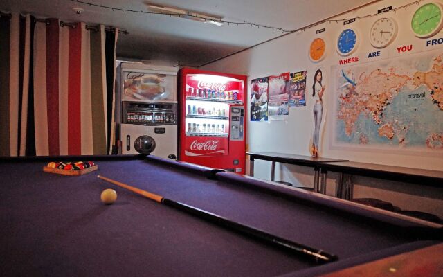 Kimchee Downtown Guesthouse - Hostel