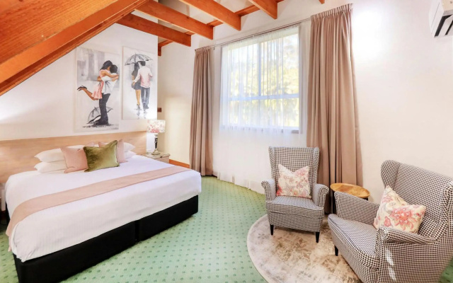 Mt Tamborine Stonehaven Manor