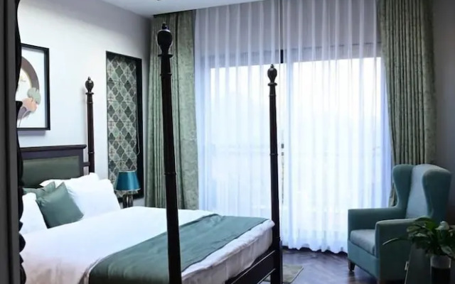 Aura Luxury Stays