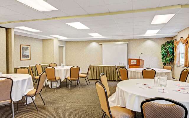 Ramada by Wyndham Saco/Old Orchard Beach Area