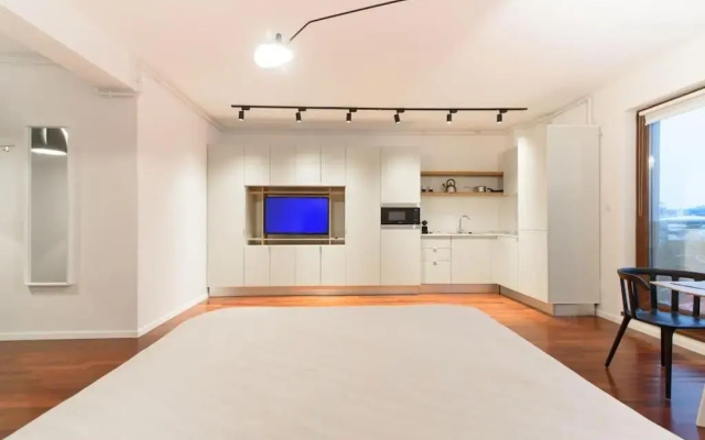 Bianco 19 - central studio Universitate - Old Town