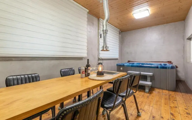 Namyangju Cozy Hill Spa Pension