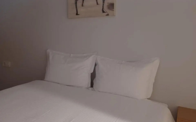 Stylish Studio Apartment - 8F House