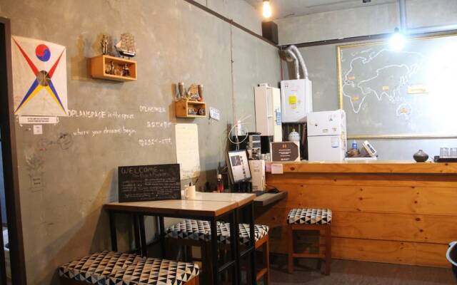 Backpacker's House - Hostel