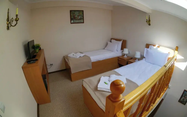 Bucharest Downtown Inn