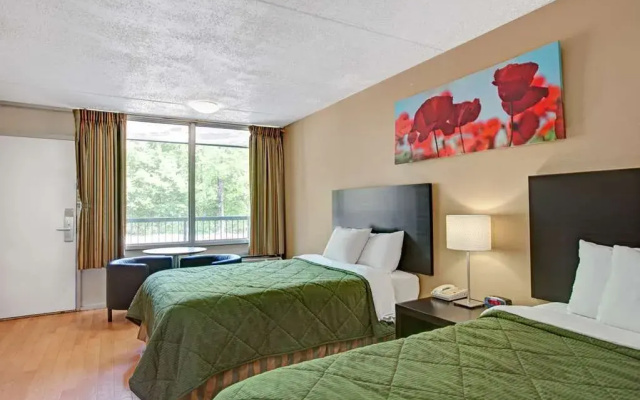 Ramada Wayne Fairfield Area