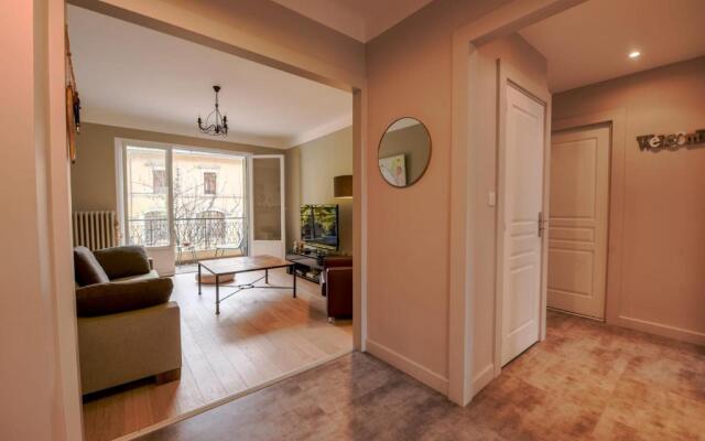 Appartement 2 chambres au coeur d'Annecy avec terrasse