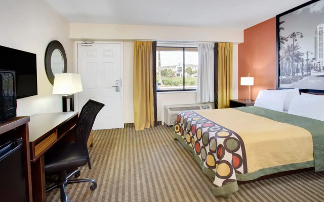 Super 8 by Wyndham Orlando International Drive