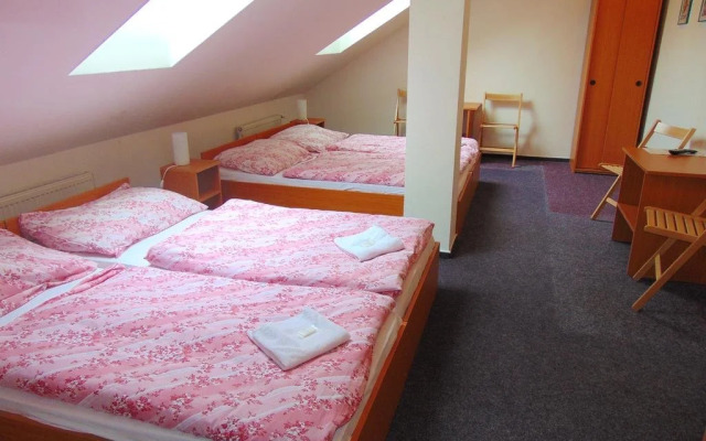 Restaurace a Penzion Praha