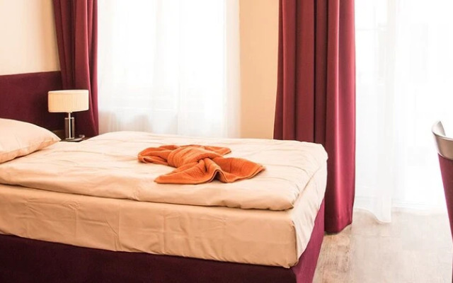 Domus Apartments