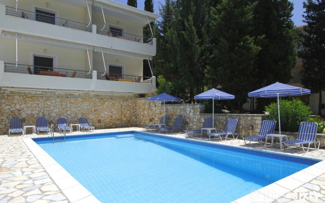 Geni Garden Apartments