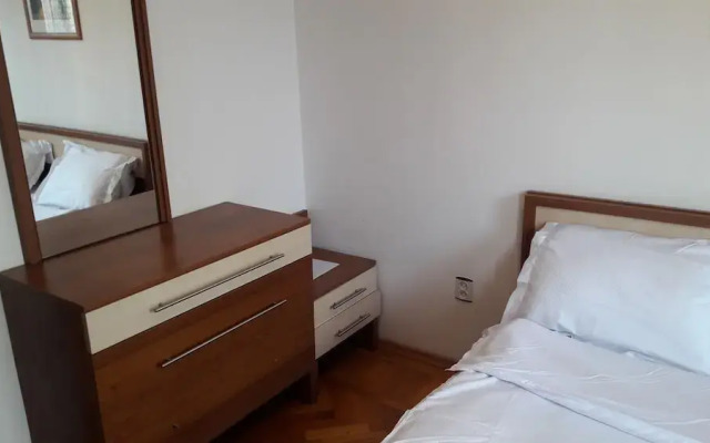 Km 0 Deluxe Apartment Old Town