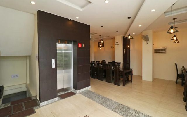 Hotel Mirage Residency