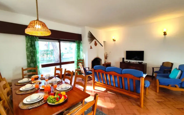 Albufeira Açoteias Villa by Homing