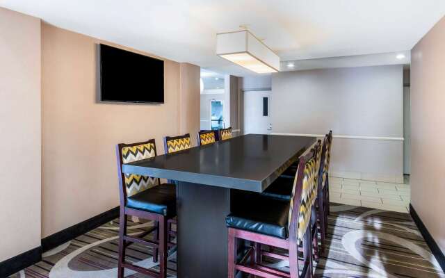 La Quinta Inn & Suites by Wyndham Roswell