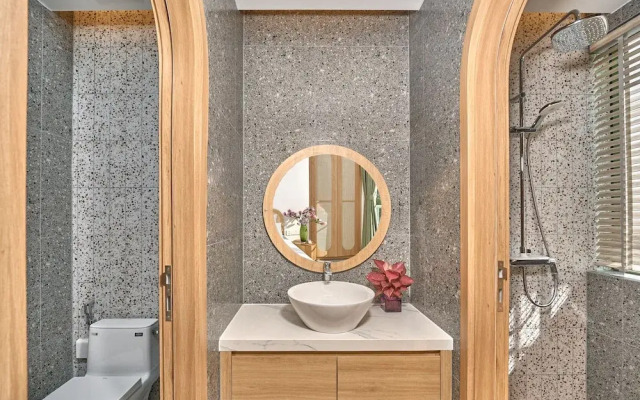 Luxury 4 bedroom Solar Villa