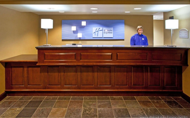 Holiday Inn Express Hocking Hills-Logan