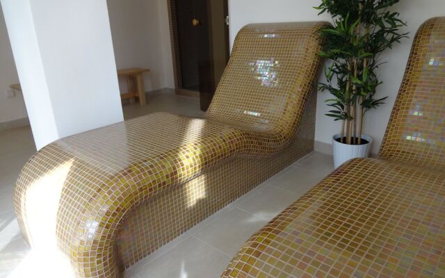 Pinerose Resort