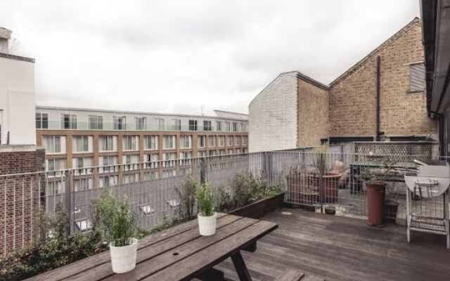 Long Lane Penthouse