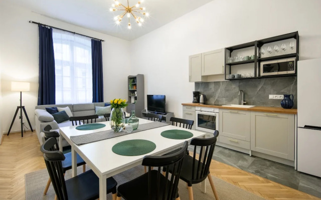 Wawelove Spacious 3 Bedroom Apartment
