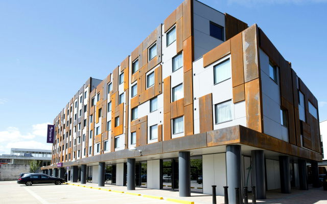 Premier Inn Milton Keynes Central Theatre District