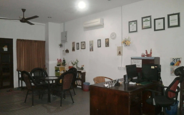 River One Residence - Hostel