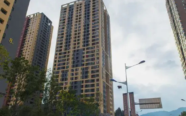 Ease Hotel (Kunming high tech Zone store)