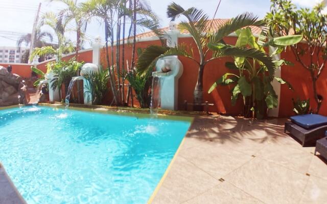 GOLDLAND Luxury Pool Villa Pattaya Walking Street 8 Bedrooms