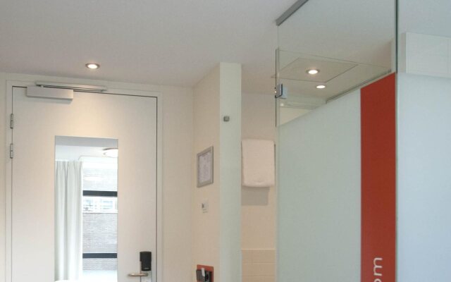 easyHotel Rotterdam City Centre