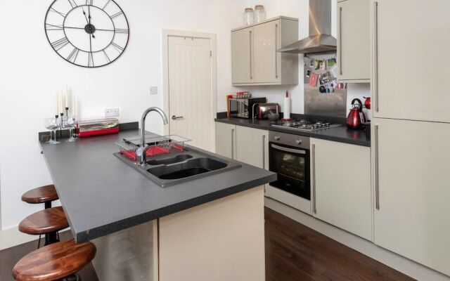 Cosy 2BD Terrace House in Chorlton