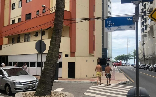 Apto Próximo Mar Balneário Camboriú