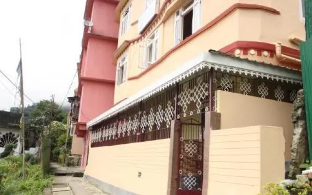 Zero to One stay - Hotel Khandroling (HKL)
