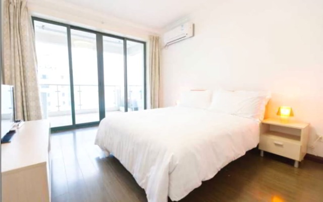 Yopark Serviced Apartment- Luwan City Garden