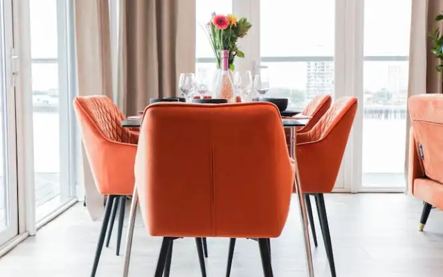 Stunning Riverside Apartment