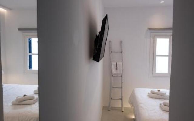 Hyades Mykonos Apartments And Studios