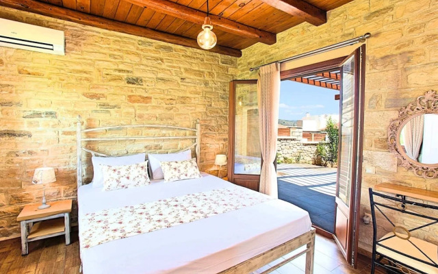 Luxurious Villa With Swimming Pool in Kavallos Greece