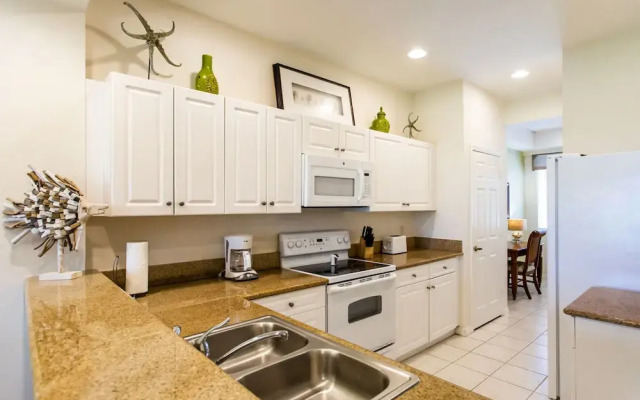 Messina Vacation Rental at Lely Resort. Spacious 3-BR, 2-Bath Condo with Lake Views and Handicap Accessibility. Enjoy Community Pool, Hot Tub, and Proximity to Naples Beaches and Dining