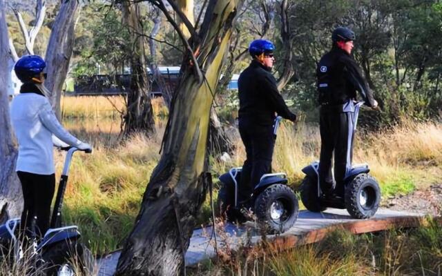 Kickenback Chalet - Contemporary chalet in the heart of Crackenback