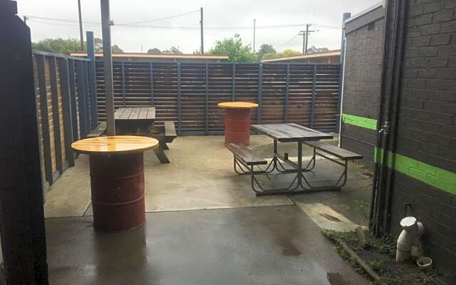 Yarram Commercial Hotel