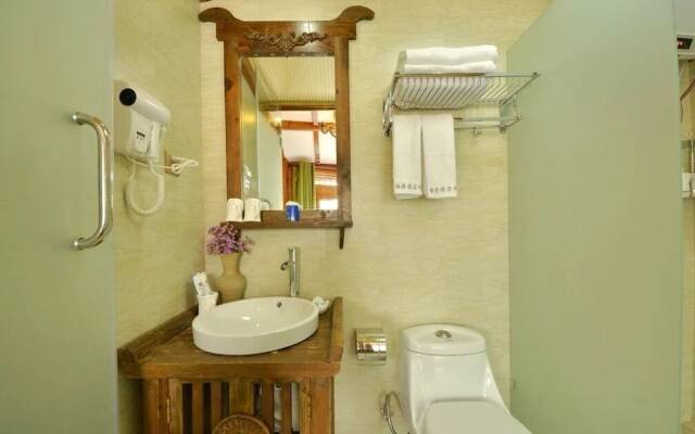 Lijiang Meilong Town Inn