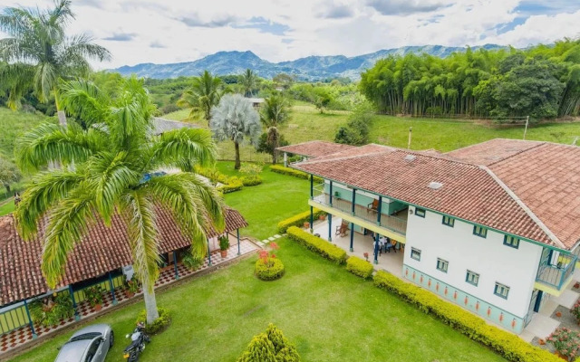 Finca Hotel Araucaria Del Rio