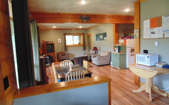 Timberwolf Lodge-B&B