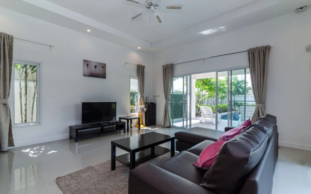 Private 3 Bedroom Pool Villa L26