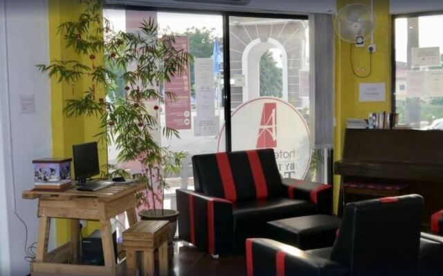 Abby Hotel By The River Town