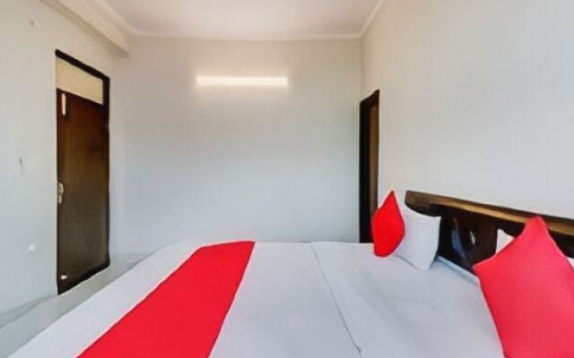 OYO Flagship 75768 Hotel Amaira