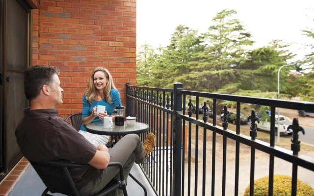 Oxley Court Serviced Apartments