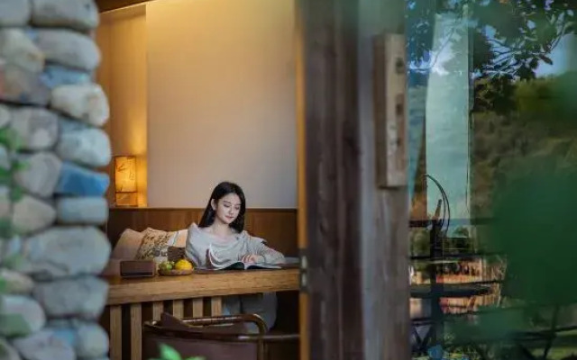 A Zhong's Home Garden Hotel