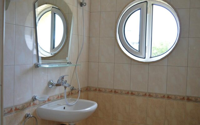 Family hotel Neptun Lozenets