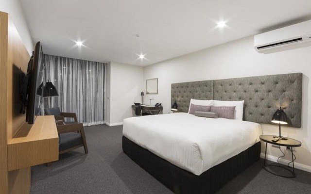 Avenue Hotel Canberra