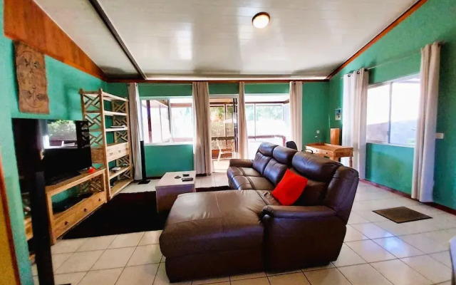 Tahiti - Vaitupa House